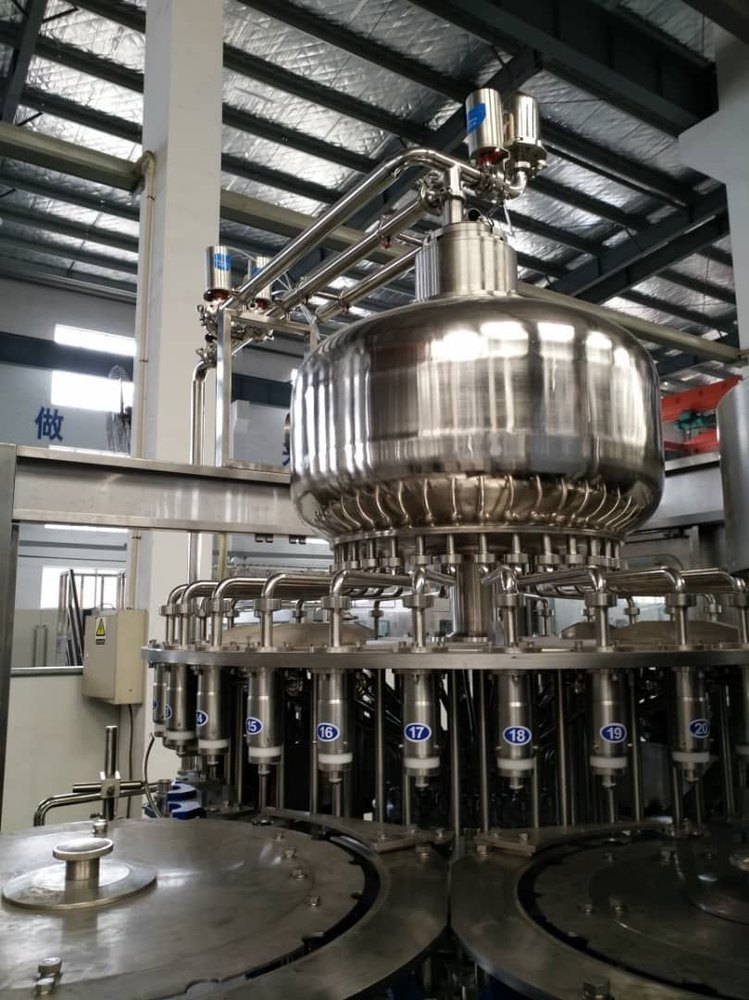 Automatic Mineral Water Bottle Filling Machine, Machine Capacity: 40 To 200 Bpm, Capacity: 200ml To 2 Ltr