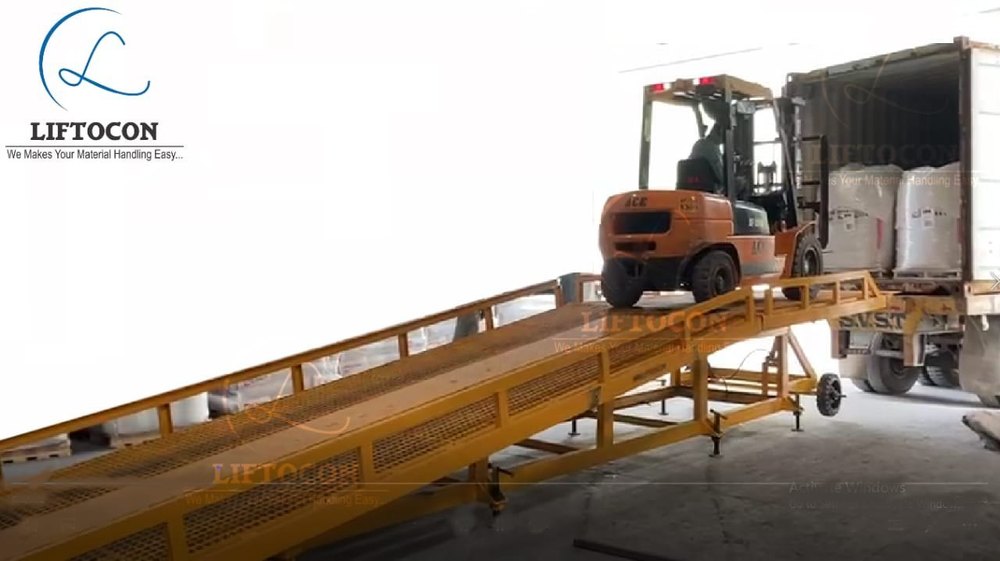 Liftocon Equipments Hydraulic Loading Ramp, For Industrial