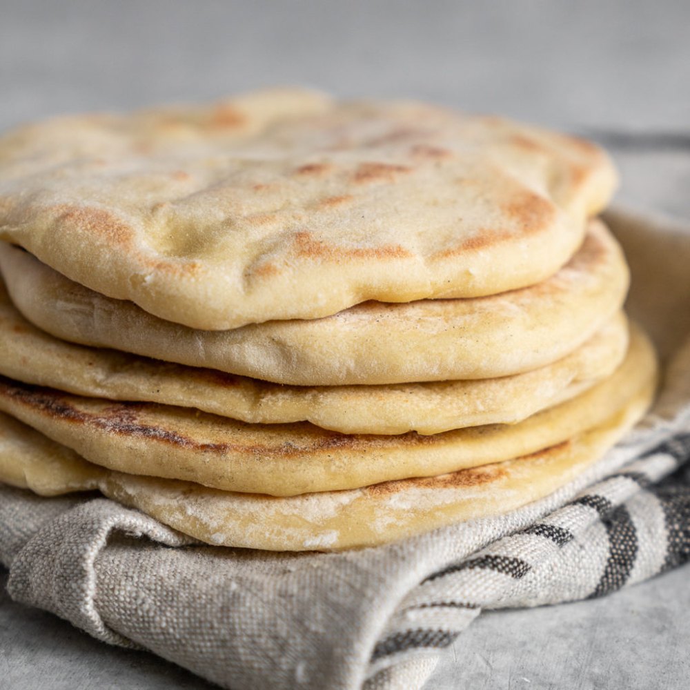 Signature Pita Bread Frozen, For Bakery, Packaging Size: 200 G
