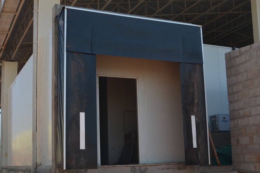 Curtain Dock Shelter