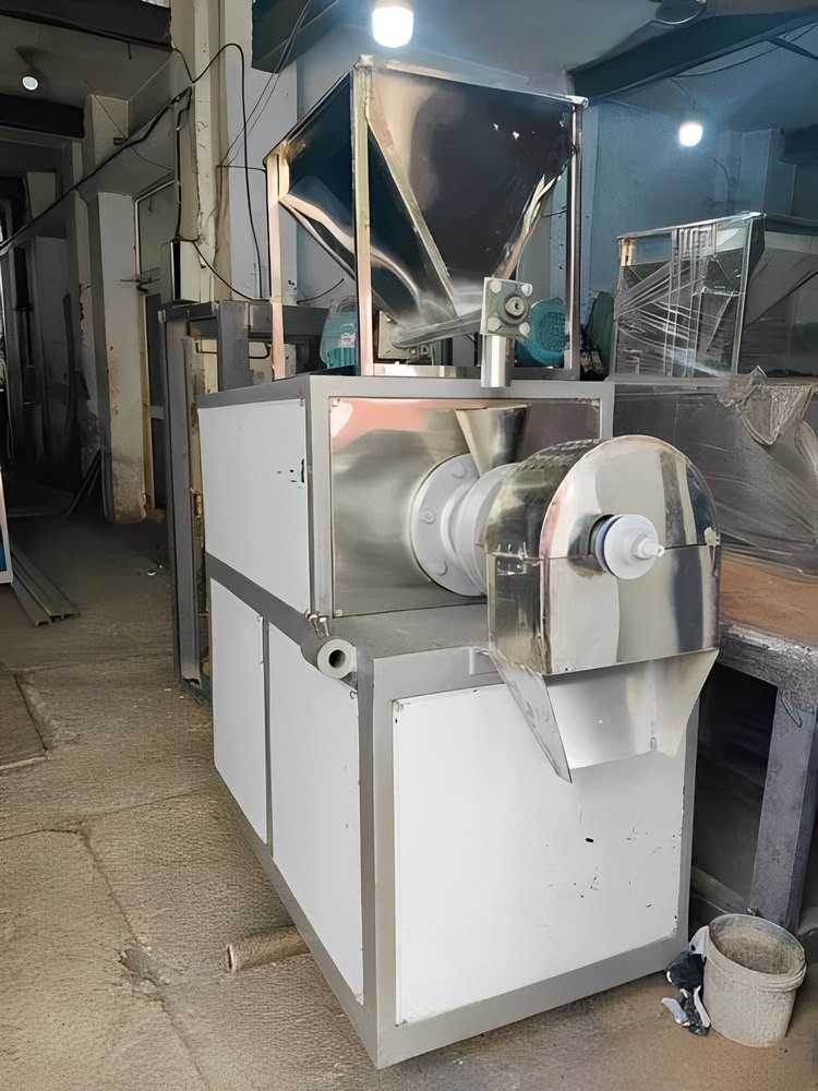 Puffs Snacks Extruder Machine, 20Hp, Capacity: 200 Kg