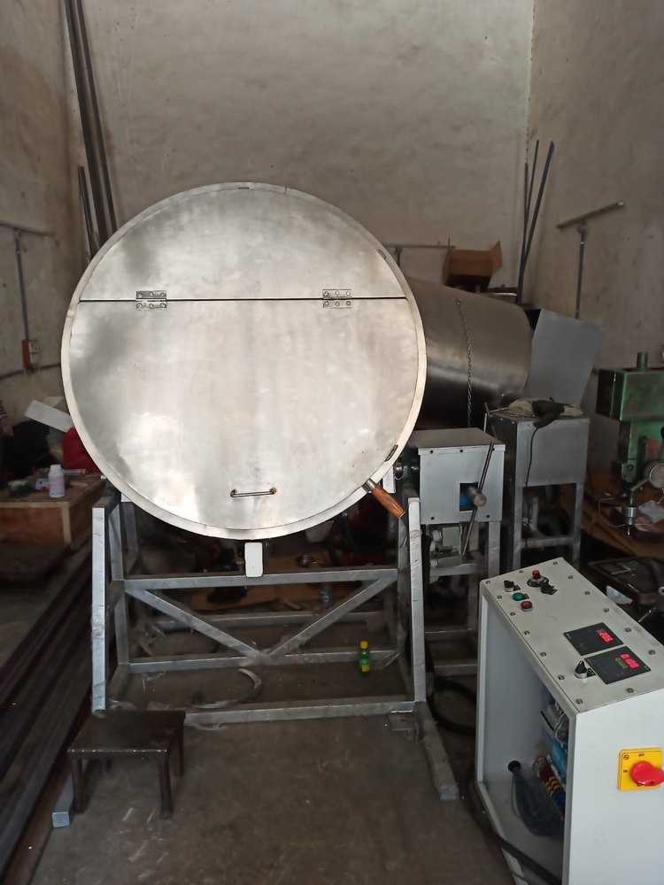 LPG Dried Fruit Roasting Machine, For Industrial, Capacity: 10-1000