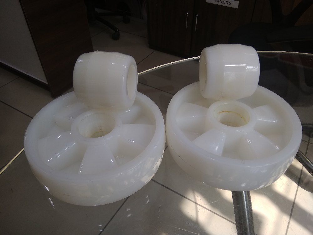 White Plastic Hydraulic Pallet Trolley Wheel, Model Name/Number: PW-NY-8070-04B, Size: 80mm x 70mm