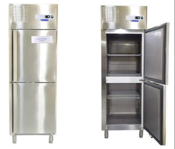 Blue Star Vertical Chiller RC2D700GC, Capacity: 650