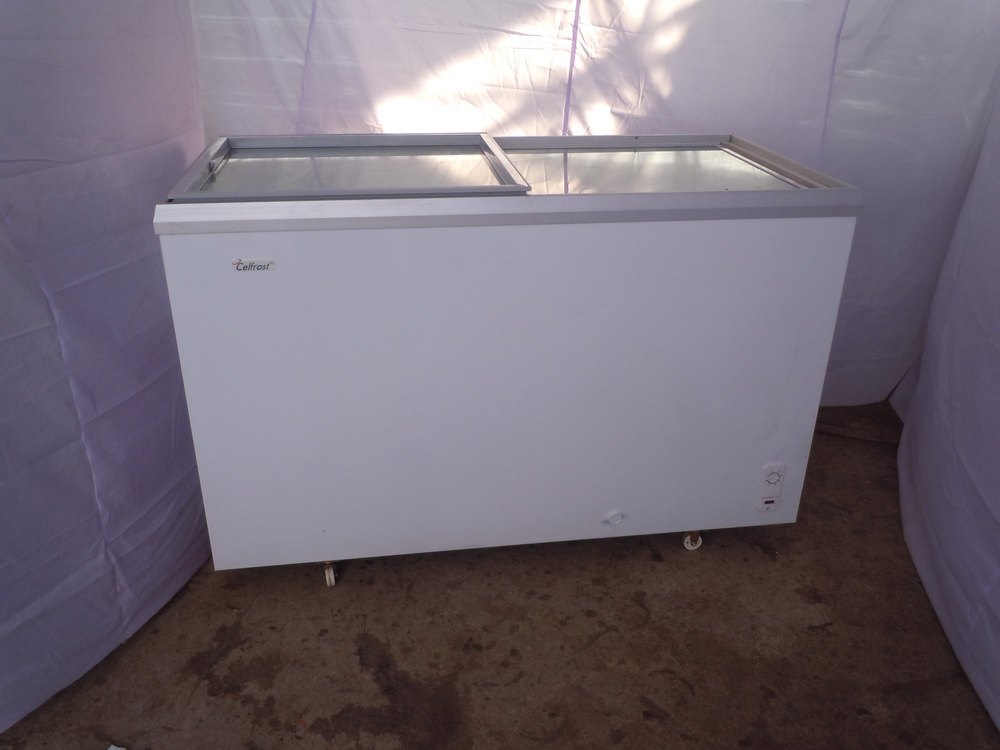 Medium Ice Cream Freezers, Capacity: 251 - 500 Ltr