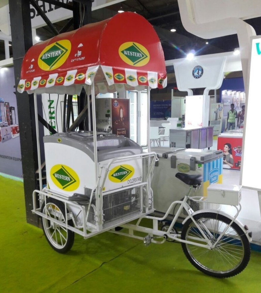 Western Stainless Steel Freezer On Wheels, Capacity: 300 L