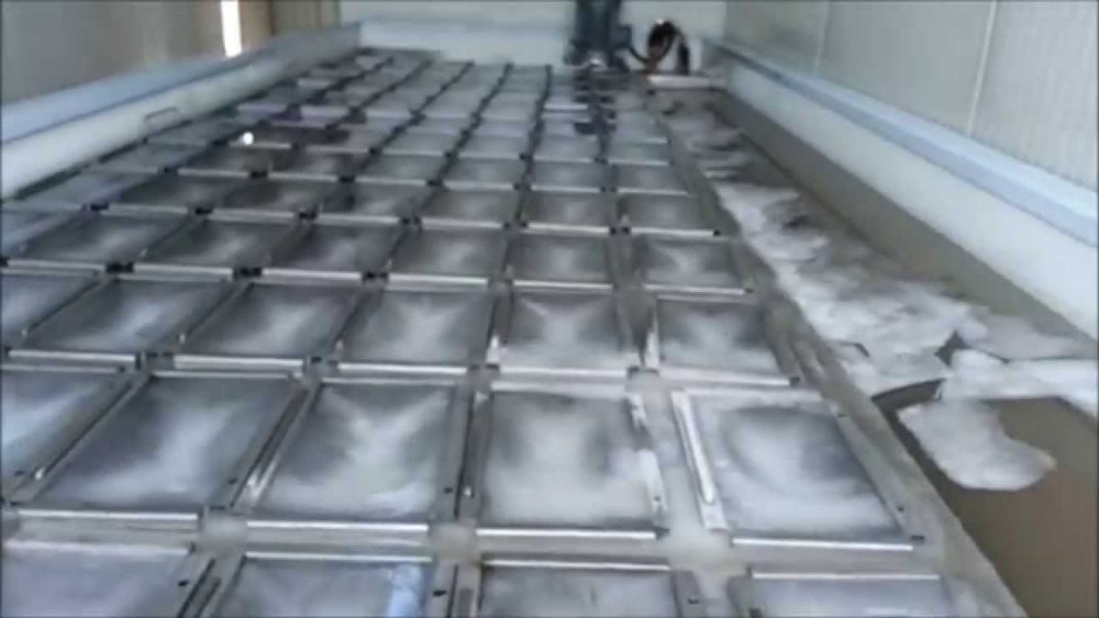 Automatic 380V, 50Hz Ice Block Making Plant, Production Capacity: 200 Tons/Day