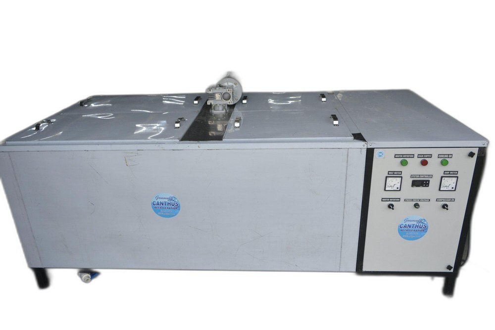 Govmukh, Canthus Refrigeration Rectangle Ice Block Making Machine, Capacity: 300 Kg/Day, Model: CR300K