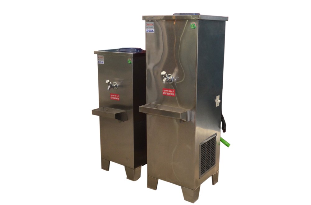 Stainless Steel SS 304 StainleSS Steel Shine Finish Water Cooler 20/20, Dimensions: 450*450*1300 mm, Number of Taps: 1