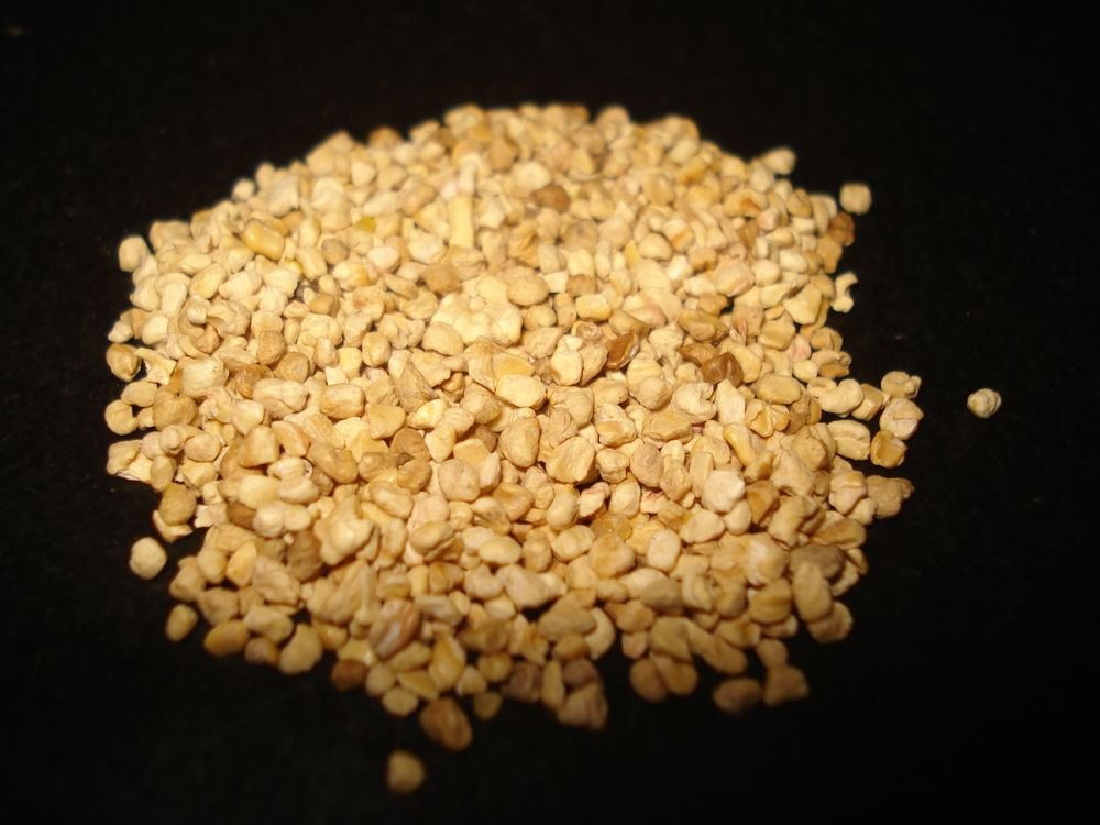 A Grade CREAM Corn Cob, PP, 20 Kg