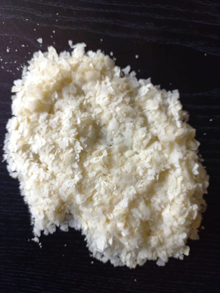 Saifee Foods White Potato flacks, Packaging Size: 20 Kg