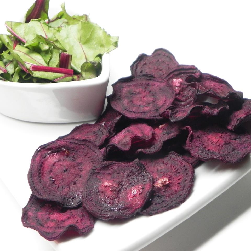 Dehydrated Beetroot Flakes.