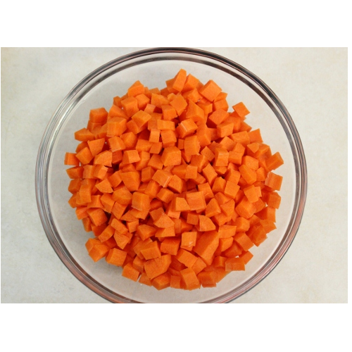 DRIED CARROT CUBES, Packaging Size: LOOSE
