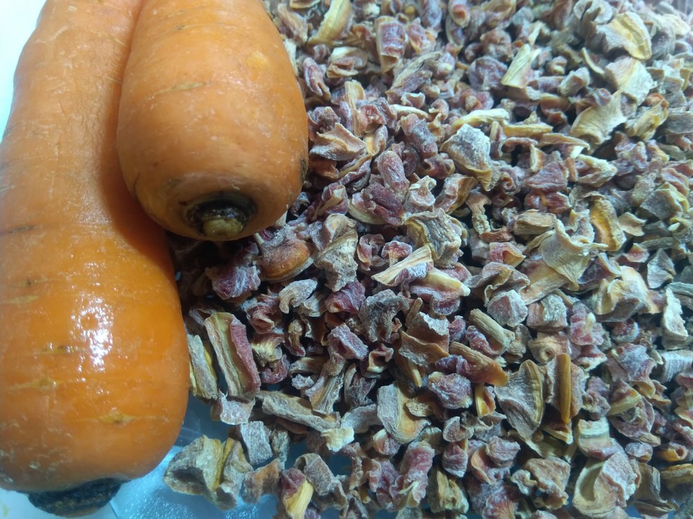A Grade Carrot Cubes, Packaging Size: 1kg, 1 Kg