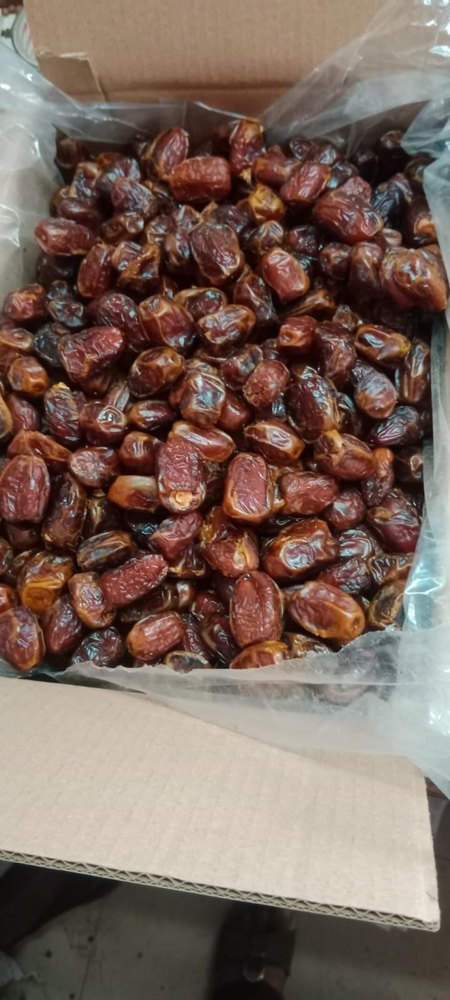 A Grade Brown Fresh Dates, Packaging Size: Loose, Packaging Type: Plastic Bag