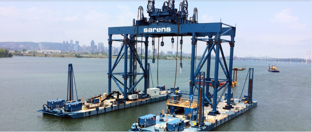 Sarens Twin Barge Equipment