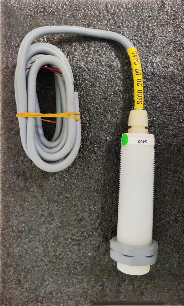 Fabric Seam Detector With Two Sensing Levels
