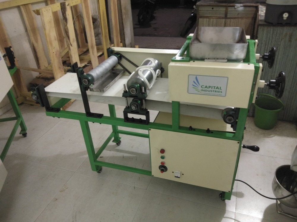 Semi Automatic Papad Making Machine SPM-10PH, For Commercial