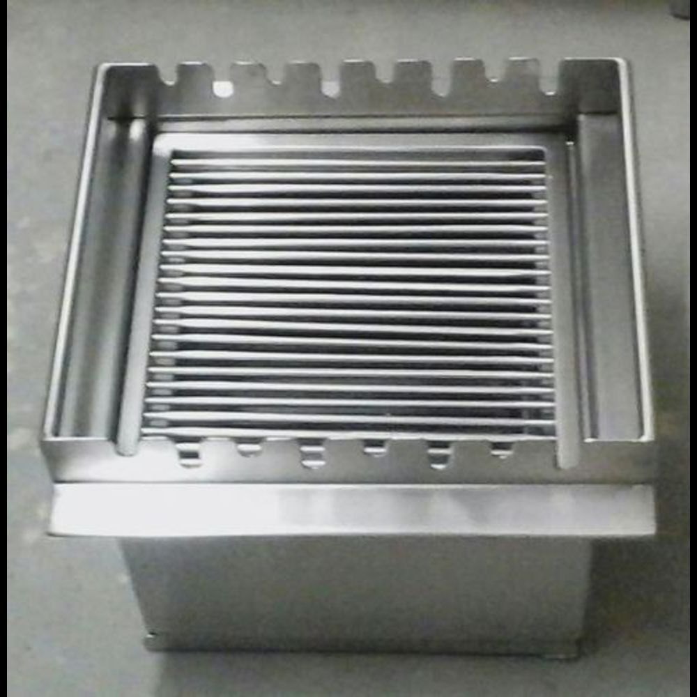 dev kitchens Silver Charcoal Barbecue Grill, For Restaurant, Size: 12x12x8 Inch