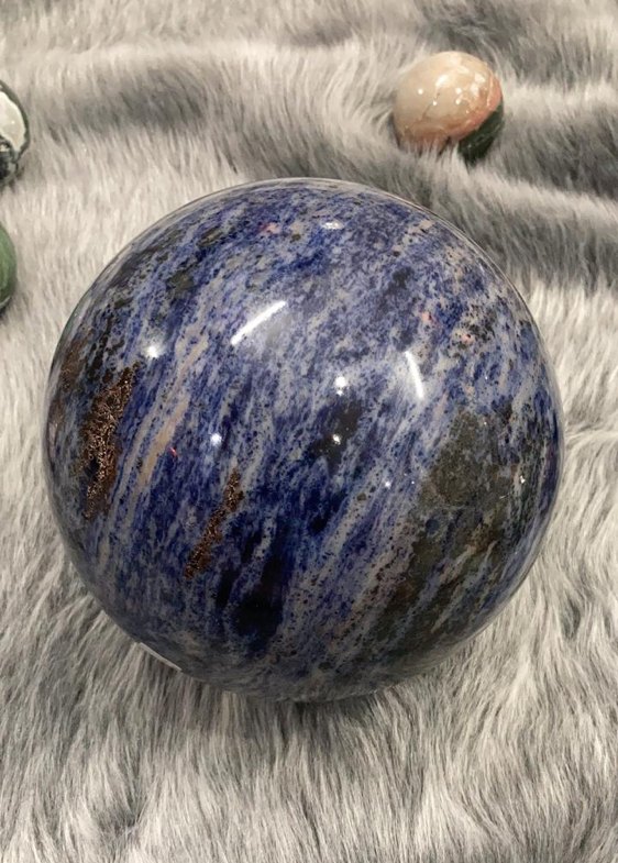 Sodalite crystal Globe, For Healing Or Home Decor, Packaging Type: Pouch Or Box
