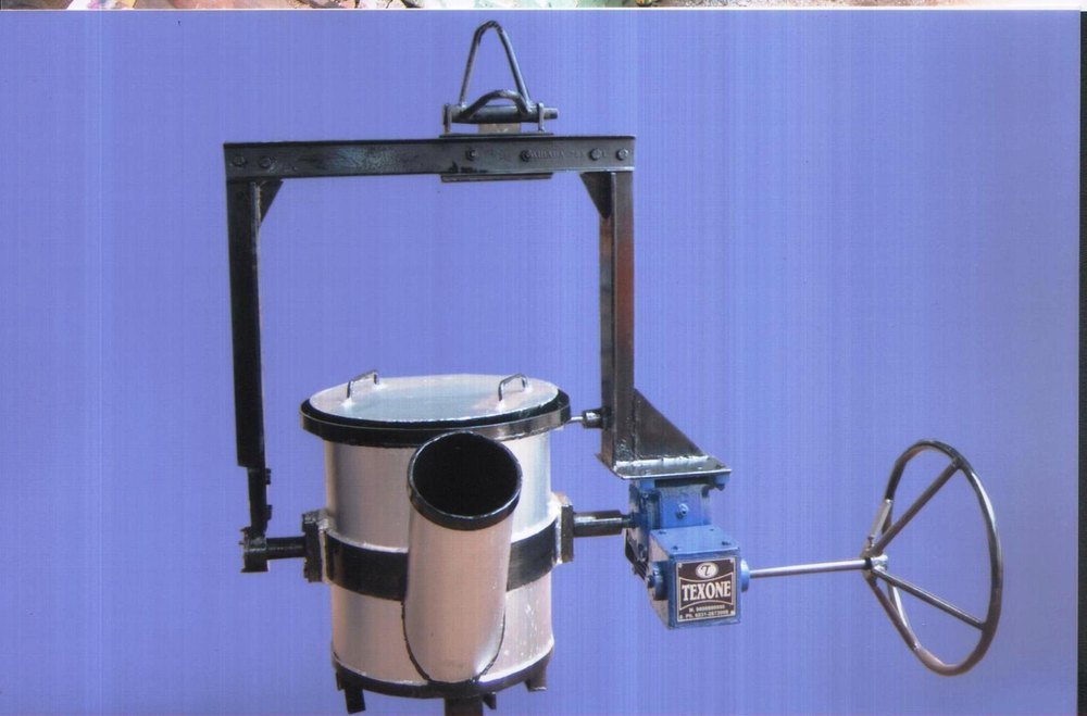Movable Foundry Laddles, For Metal Pouring, Ladle Capacity: 0 to 10 Tons