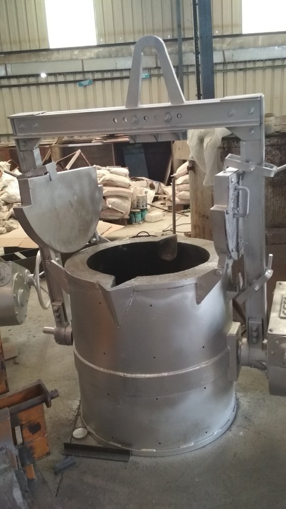 Aluminum Transfer Ladle, For Molten Metal Transportation, Ladle Capacity: 2 Ton
