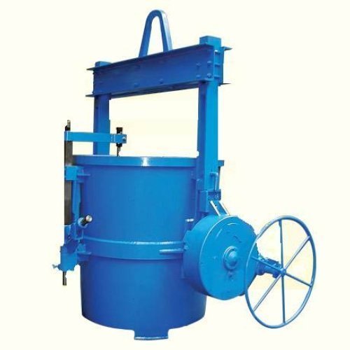 Movable Foundry Ladle, For Metal Pouring, Ladle Capacity: 4-6 Tons