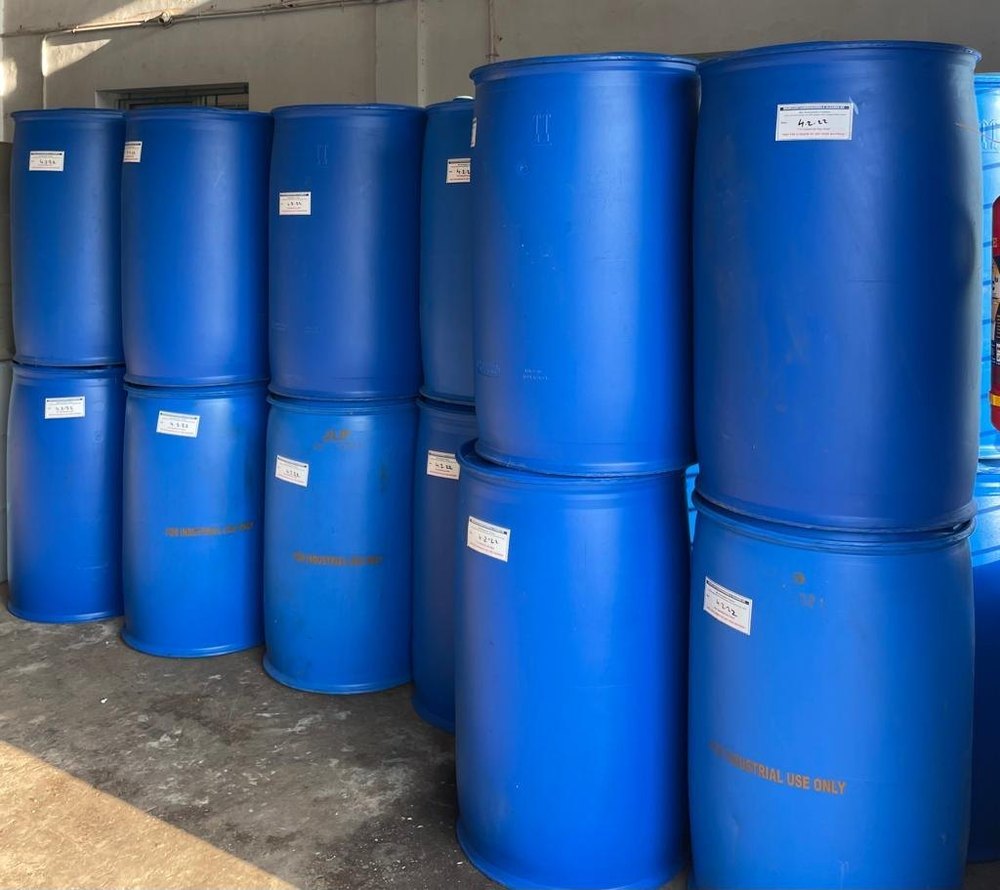 Round Blue Plastic Storage Barrel, Capacity: 200 Liter