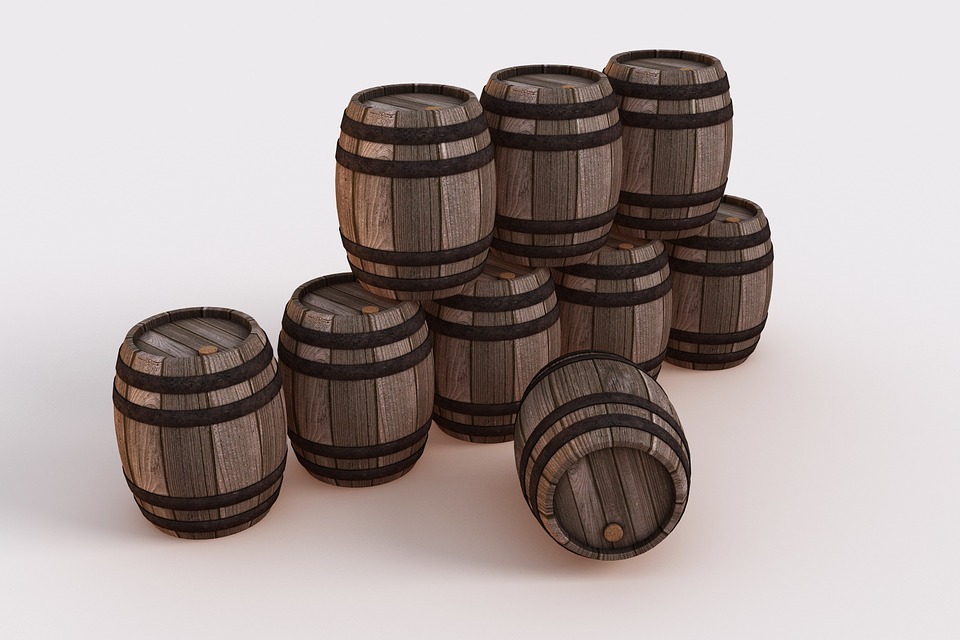 WINE BARRELS WOODEN, Capacity: 0-50 Litres