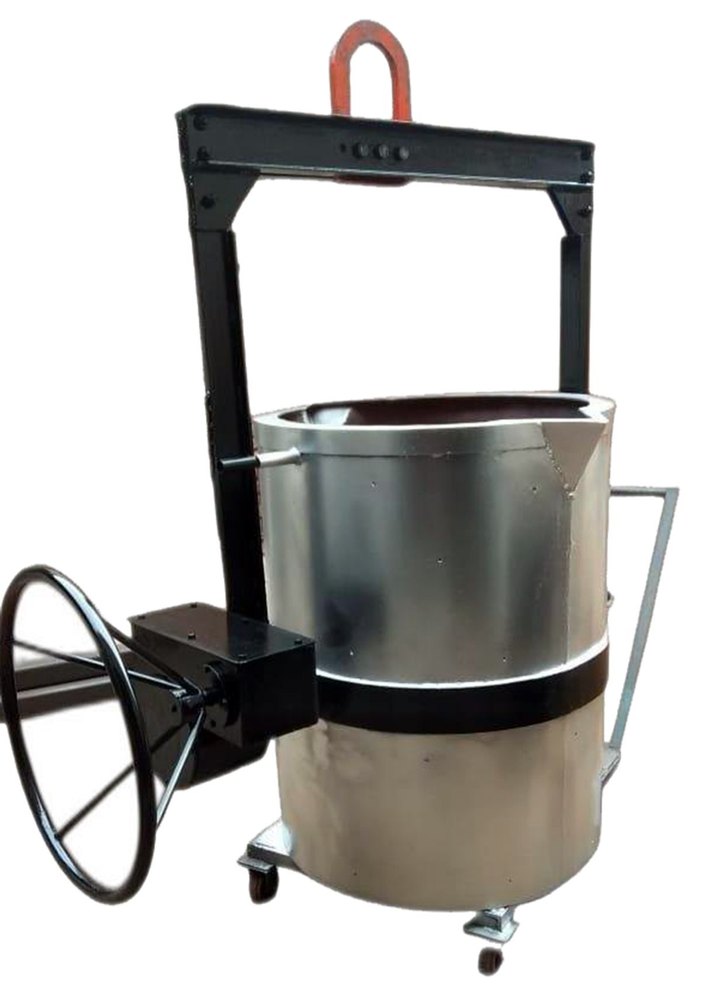 Movable Mild Steel Foundry Ladle, For Metal Pouring, Ladle Capacity: 2 Tons