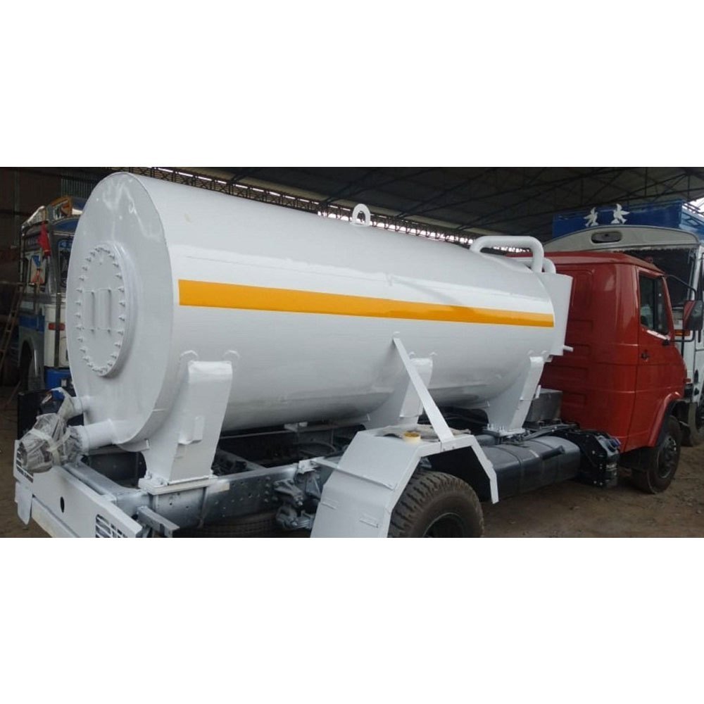 Stainless Steel Petroleum Transportation Tanker, Capacity: 5000 L