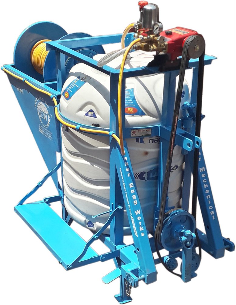 White Plastic 500L Spray Tank, Capacity: 1000 L