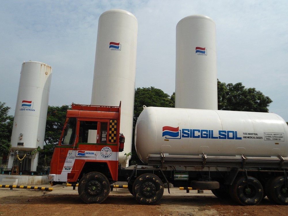 Sicgilsol Liquid Medical Oxygen Vacuum Insulated Tank, Capacity: 1000-5000 L