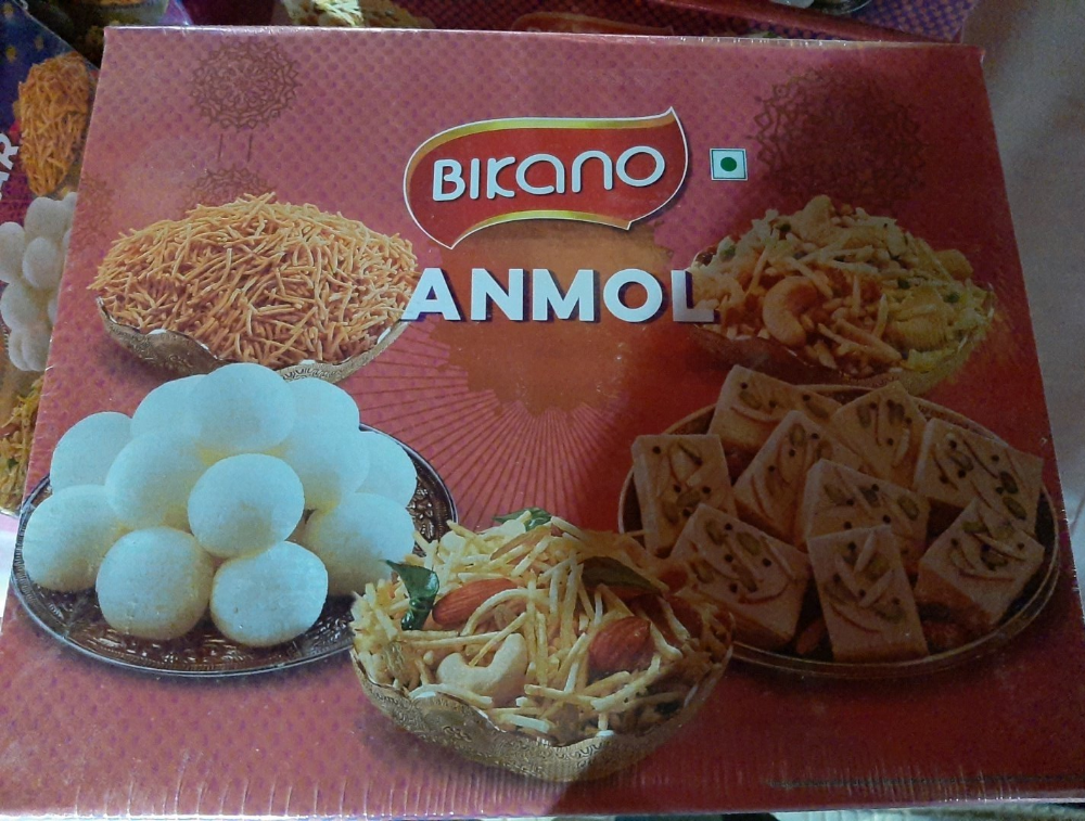Rasgulla Bikano Anmol Sweet Box, Packaging Size: 1 kg