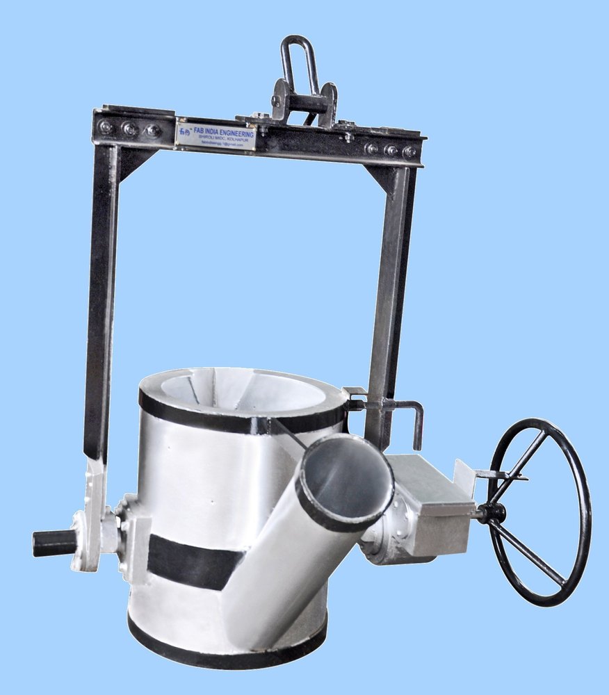 Tea Spout Ladle, For Metal Pouring, Ladle Capacity: 2 Ton