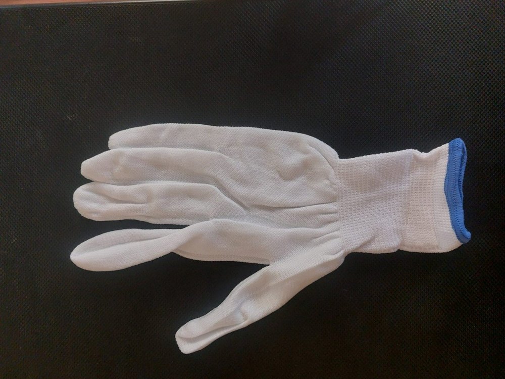 White Nylon Safety Gloves, Size: Medium