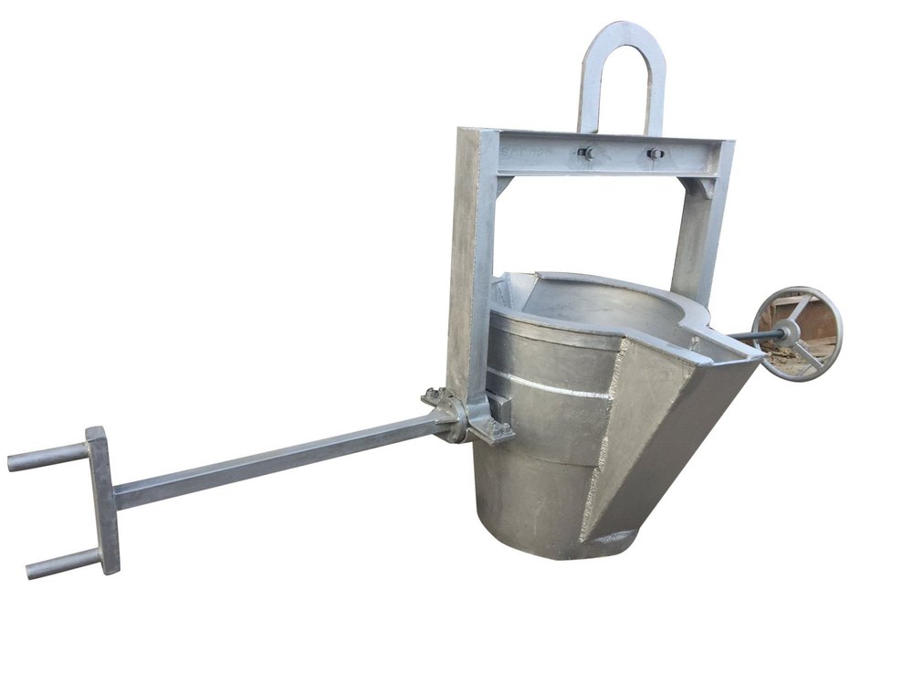 Movable Mild Steel Lip Pouring Ladle, Ladle Capacity: 150kg