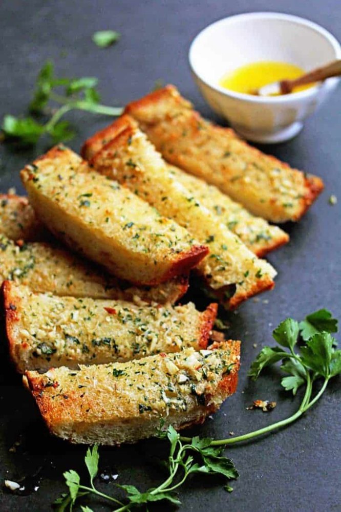 American Cousin Garlic Bread, Packaging Size: 300 Gm, for Bakery