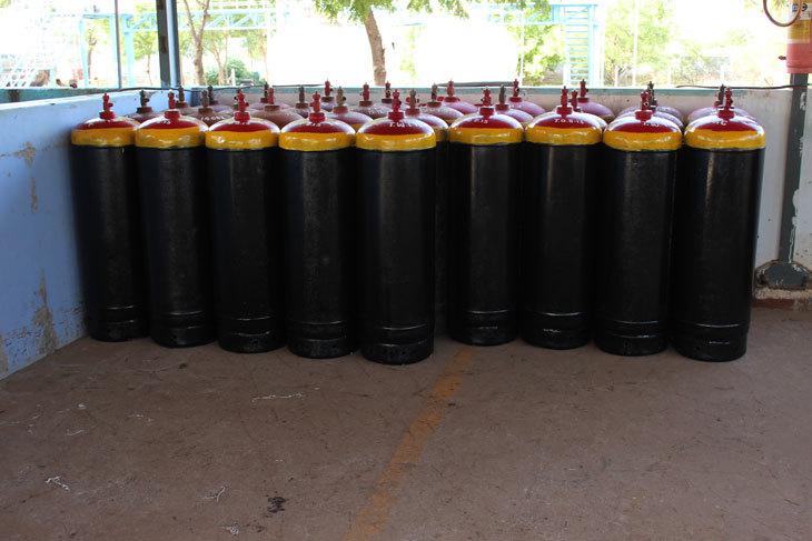 Stainless Steel Ammonia Cylinder, For Industrial, Variable