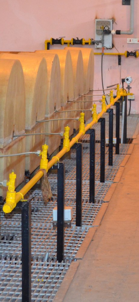 Yellow Carbon Steel ASTM Schedule 80 Industrial Gas Manifold