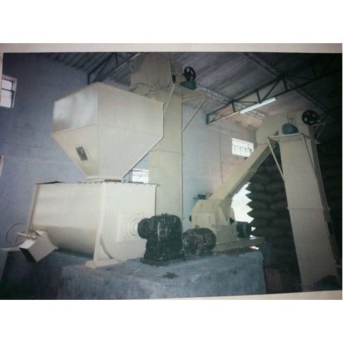 Poultry Feed Making Machine