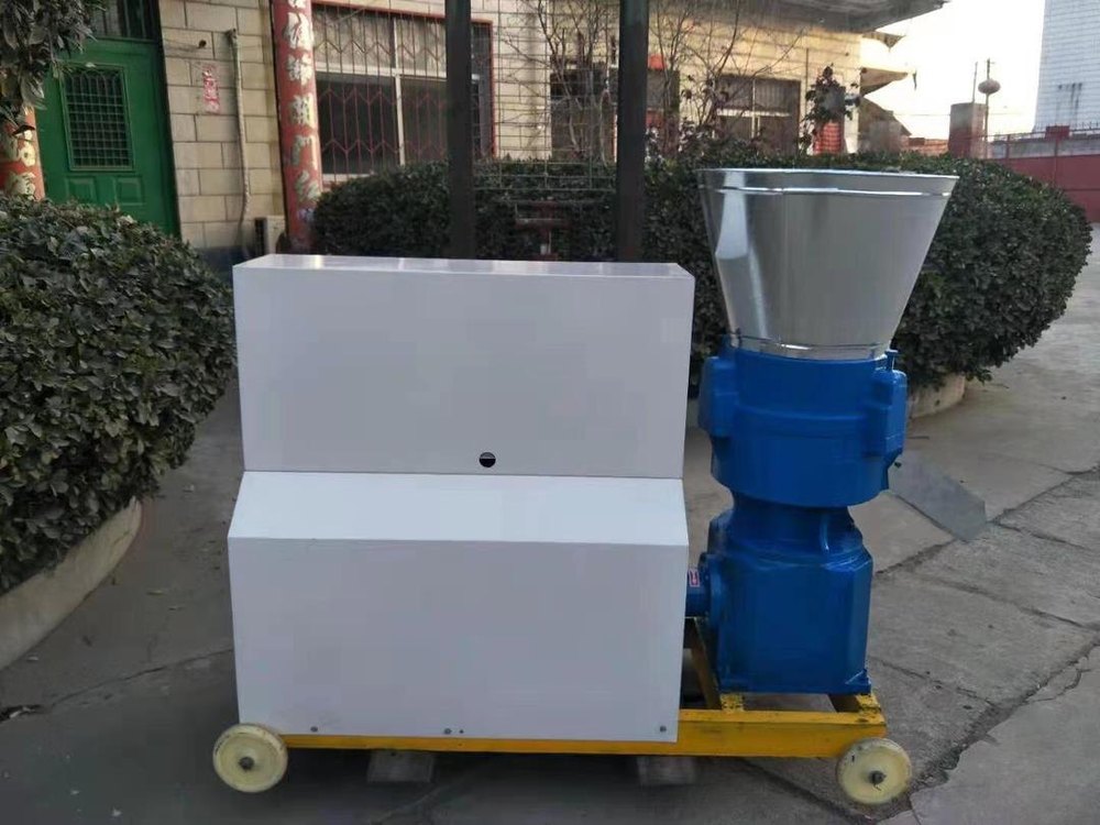 Poultry Feed Making Small Machine, 500 kg per hr