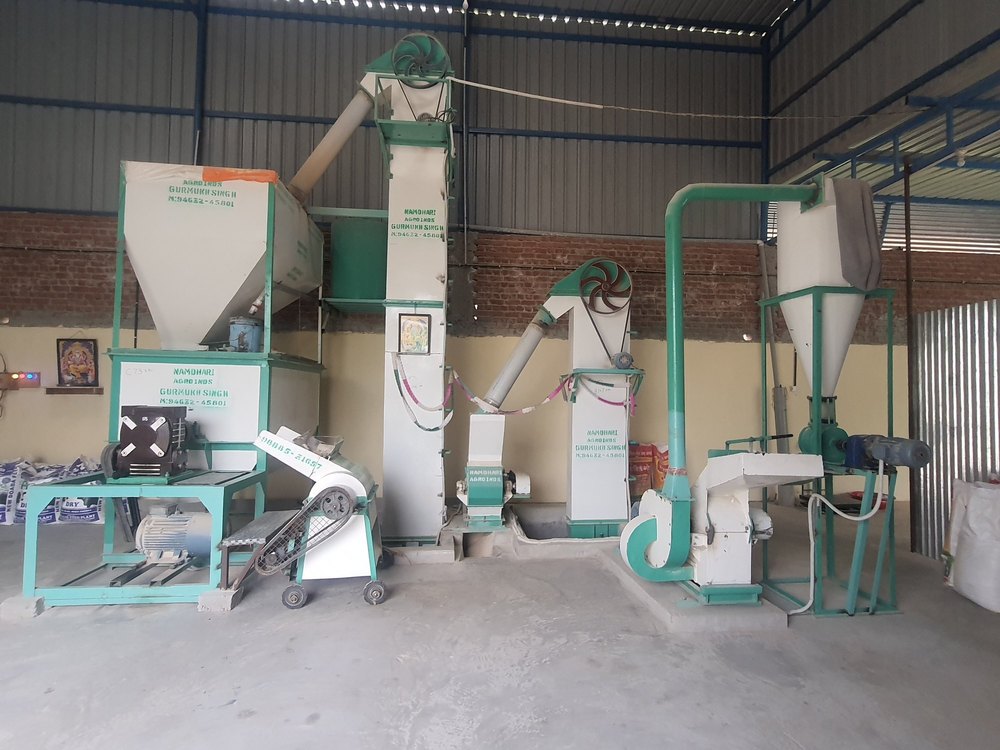 Fully Automatic Poultry Feed Pellet Plant, 6-7 tph