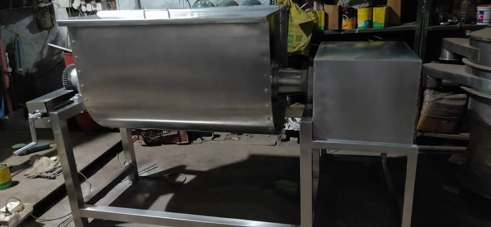 Stainless Steel Ribbon Blender, For Mixing, Capacity: 50 To 500 kg
