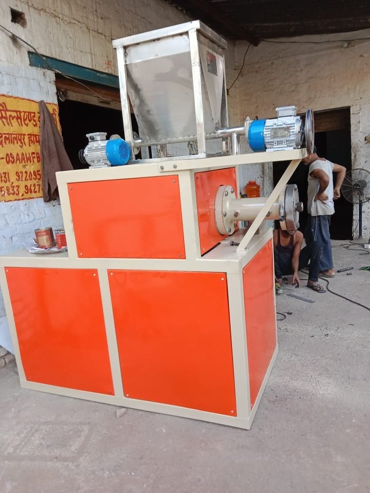 Floating Fish Feed Making Machine, 100 kg per hr