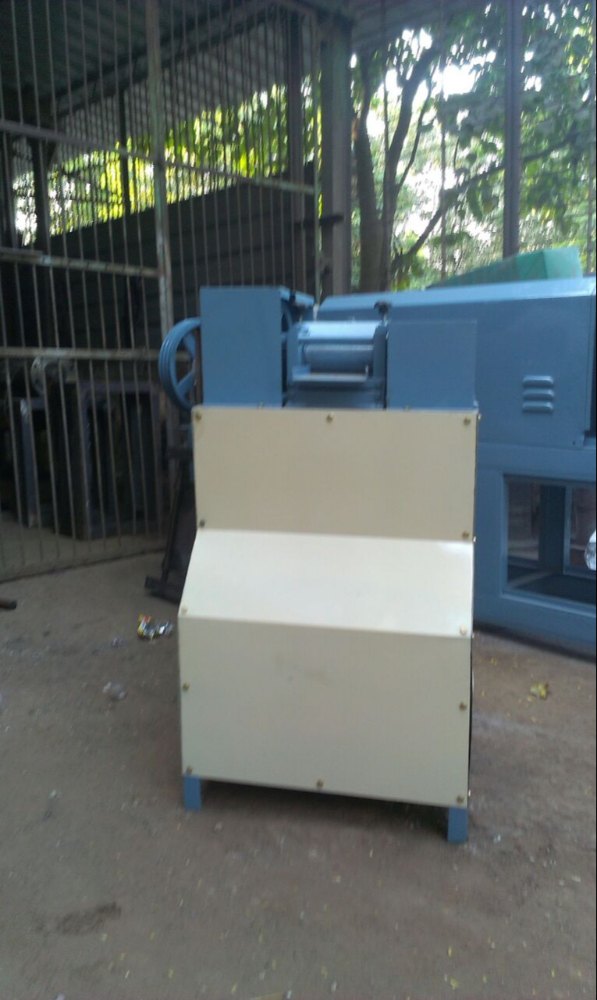 Color Coated Plastic Dana Cutting Machine, 415 V