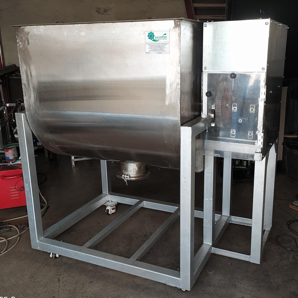U Shape Ss Ribbon Blender Mixer Machine, Capacity: 200-300 Kg/Batch, Model Name/Number: LM_PM_0300B