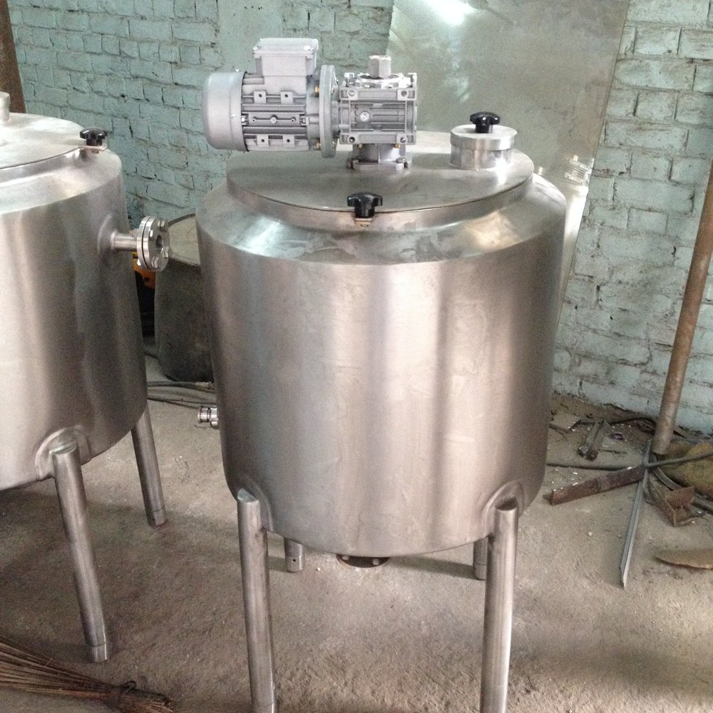 Vertical And Horizontal Stainless Steel 304 Blending Machine, Automation Grade: Automatic, Capacity: Up To 10, 000