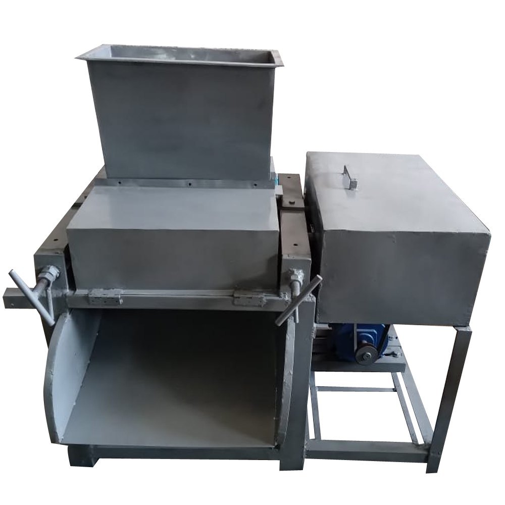 300 Kg/Hour Semi-Automatic 2HP Walnut Cracking Machine, Powder Coated, 1200 W