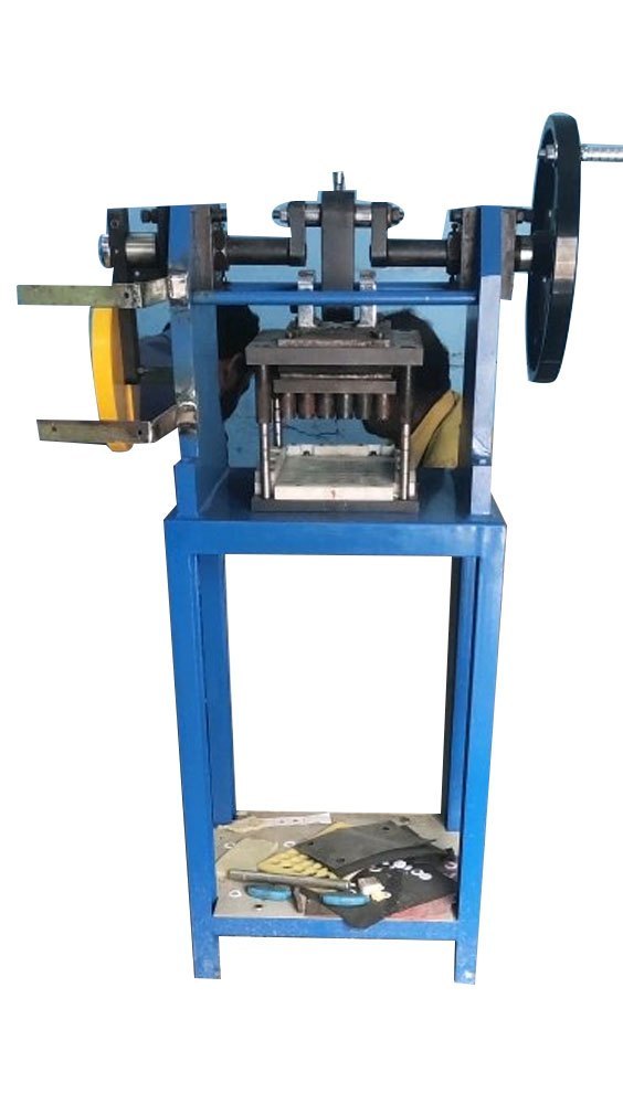 Semi Automatic Cracker Machine, For FMCG Industry, Capacity: 30kg/hour